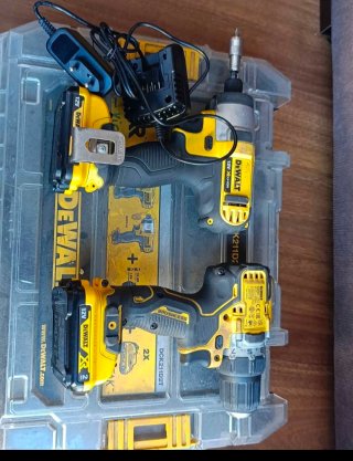 Kit Taladro y destornillador DeWalt 12V