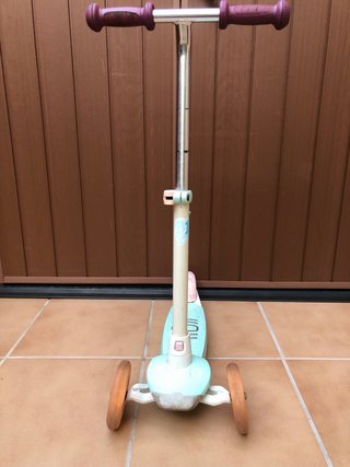 Patinete Infantil de Tres Ruedas