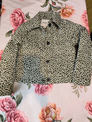 Cazadora Monki Estampada