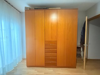 Armario de Madera Grande
