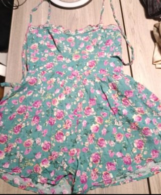 Vestido pantalón corto floral