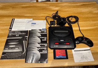 Console Sega Mega Drive 2 con giochi
