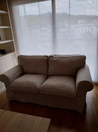 Sofá 2 plazas EKTORP beige