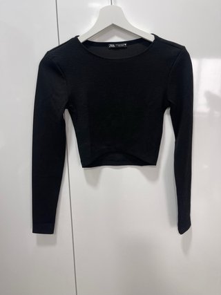 Camiseta manga larga negra Zara