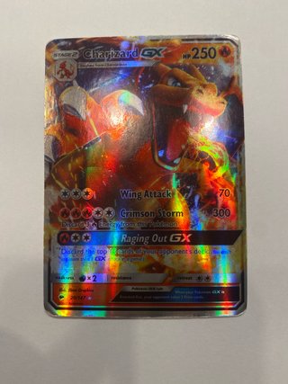 Carta Pokémon Charizard GX