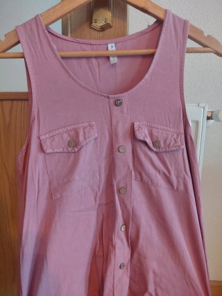 Top morado de tirantes