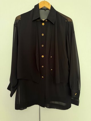 Blusa Negra Elegante