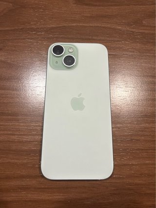 iPhone 15 Verde