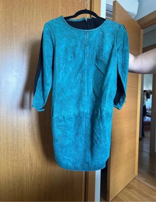 Vestido midi de piel
