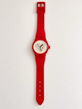 Reloj de pared rojo diseño pulsera