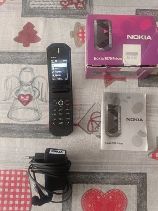 Nokia 7070 Prism