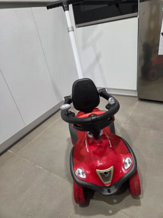 Bobby Car Rojo con Sonido