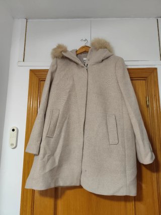 Abrigo Beige Mango con Capucha