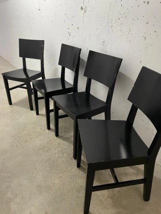 Juego 4 sillas IKEA Norvald madera maciza.