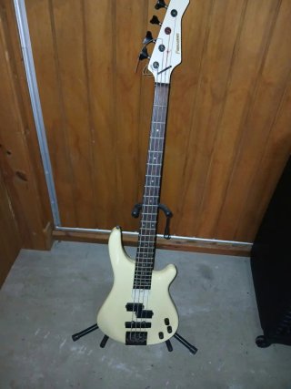 Bajo Fernándes (Años 90)
