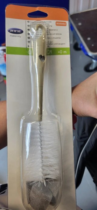 Cepillo Limpia Biberones Jané
