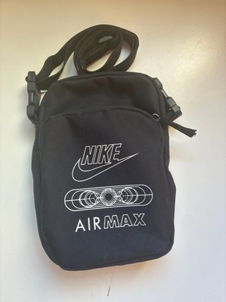 Riñonera Nike Air Max Negra