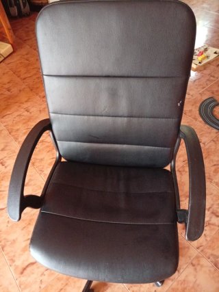 Silla de escritorio negra