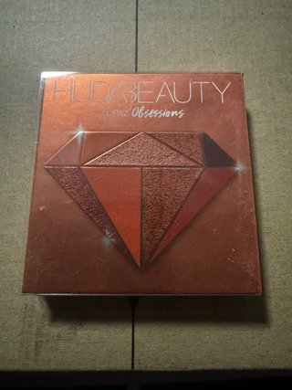 Paleta de sombras Topaz Obsessions Huda Beauty