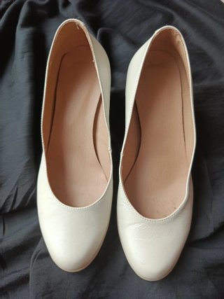 Zapatos de Piel Beige