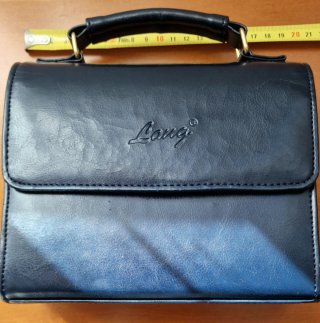 Bolso de mano Longchamp negro. PIEL