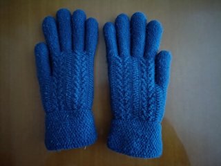 Guantes de punto azules forrados