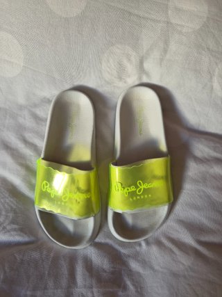 Chanclas Pepe Jeans Blancas y Amarillas