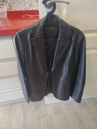 Chaqueta de cuero Zara negra Talla S