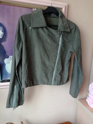 Chaqueta Verde Estilo Motero
