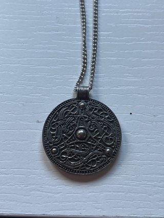 Collar con Colgante Circular