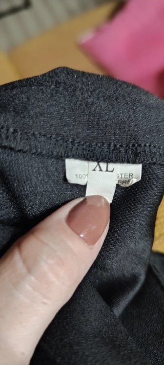 Falda midi Silski negra