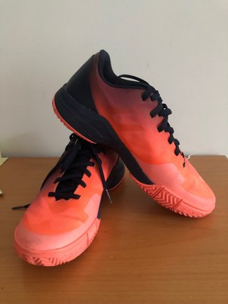 Zapatillas de pádel naranja y negro