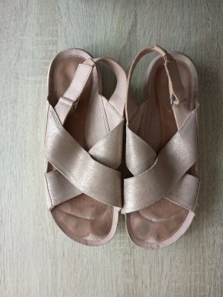 Sandalias de mujer doradas