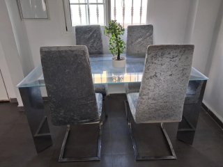 Mesa de Comedor con 4 Sillas