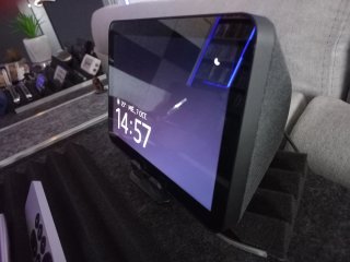Amazon Echo Show 8" (2019)