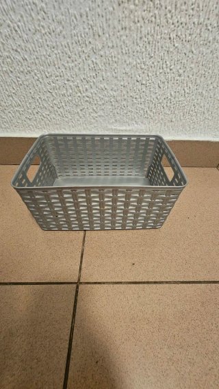 Caja organizadora de plástico gris