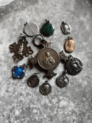 Lote de 11 Medallas Religiosas Variadas