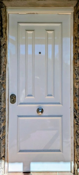 Puerta de Seguridad Blanca
