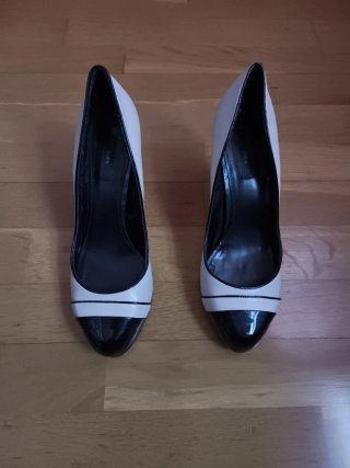 Zapatos de tacón Zara bicolor