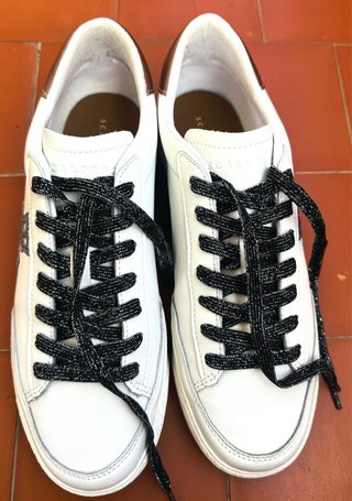 Zapatillas Scalpers Blancas con un solo uso