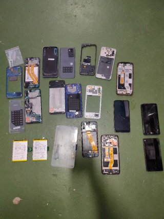 Lote de teléfonos móviles para reparar