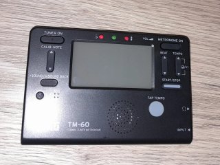 Metrónomo y Afinador Korg TM-60