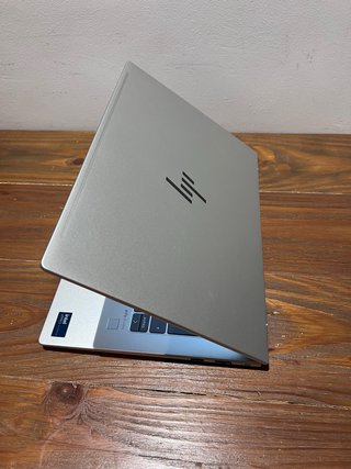 Portátil HP Core i5 Ultra