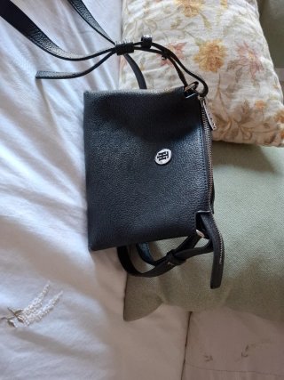 Bolso pequeño Tommy Hilfiger negro