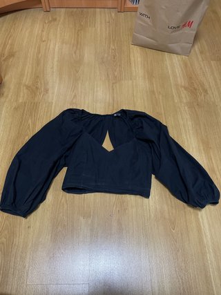 Blusa de lino negra Zara