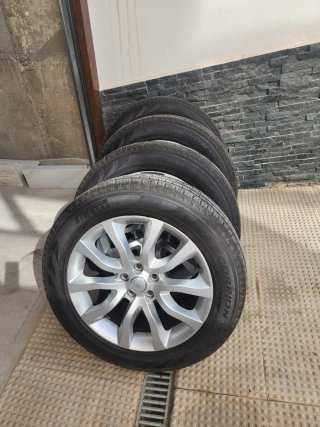 4 Ruedas Land Rover 255/55/R20