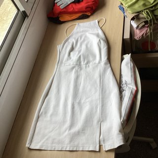Vestido Blanco Ceñido de Tirantes