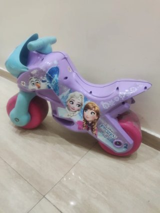 Moto Correpasillos Frozen