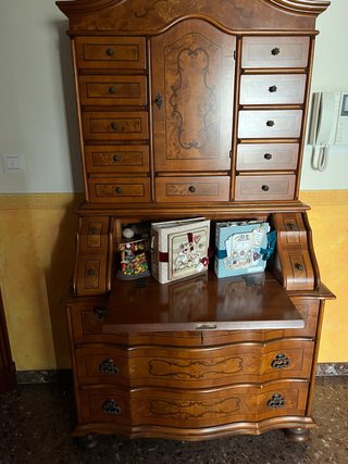 Secreter Clásico de Madera