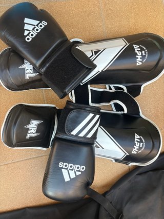 Kit de Boxeo Adidas y NKL